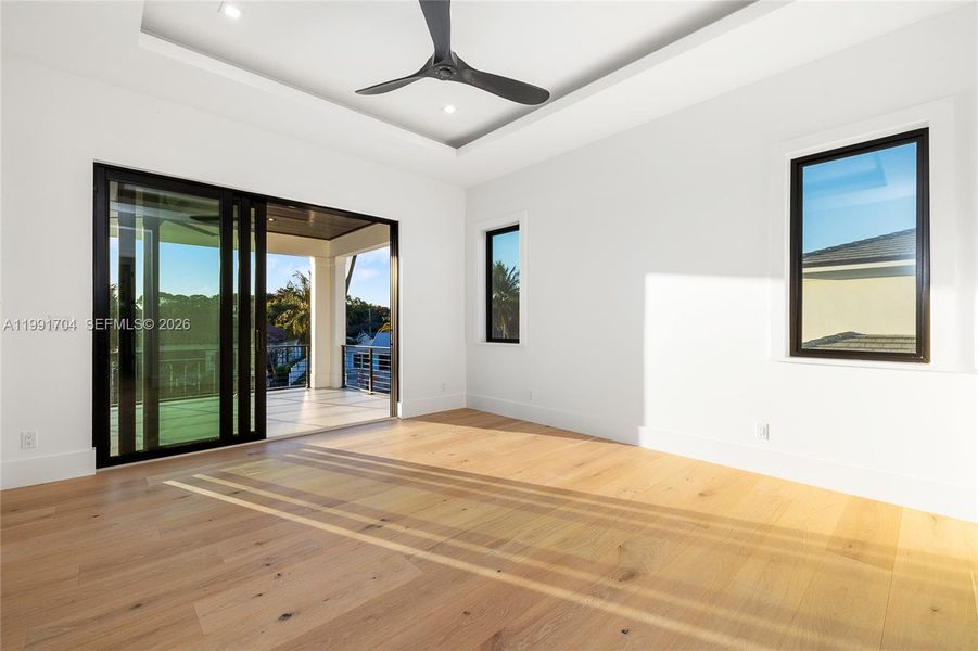 Spacious, unfurnished interior of a new home in , Palm Beach Gardens (Image 22).