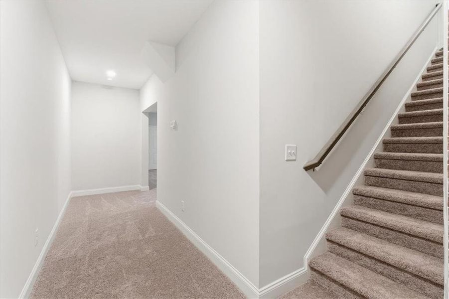 Spacious, unfurnished interior of a new home in , Dallas (Image 36).