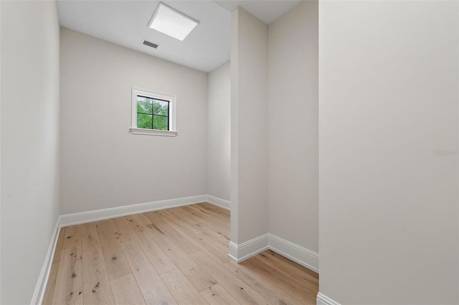 Spacious, unfurnished interior of a new home in , Sarasota (Image 23). Spacious, unfurnished interior of a new home in , Sarasota (Image 23).