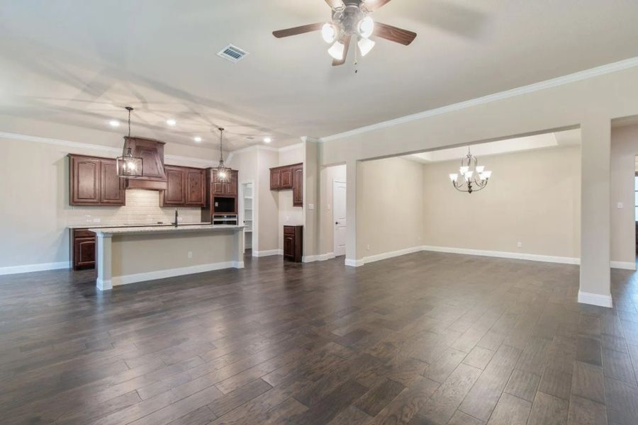 Image 122 representing the Concept 2373 by Landsea Homes in Coyote Crossing, Godley, TX. Image 122 representing the Concept 2373 by Landsea Homes in Coyote Crossing, Godley, TX.