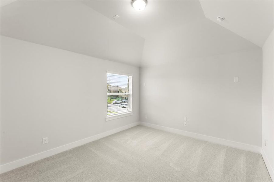 Spacious, unfurnished interior of a new home in Grayhawk Addition, Forney (Image 30).