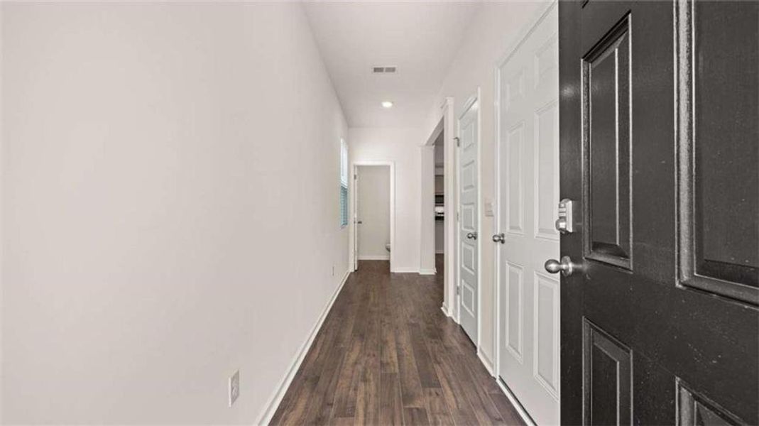 Spacious, unfurnished interior of a new home in Oakchase at Hampton, Hampton (Image 14).