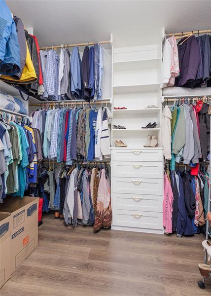 Close-up of interior finishes inside a home in , Gainesville (Image 20).