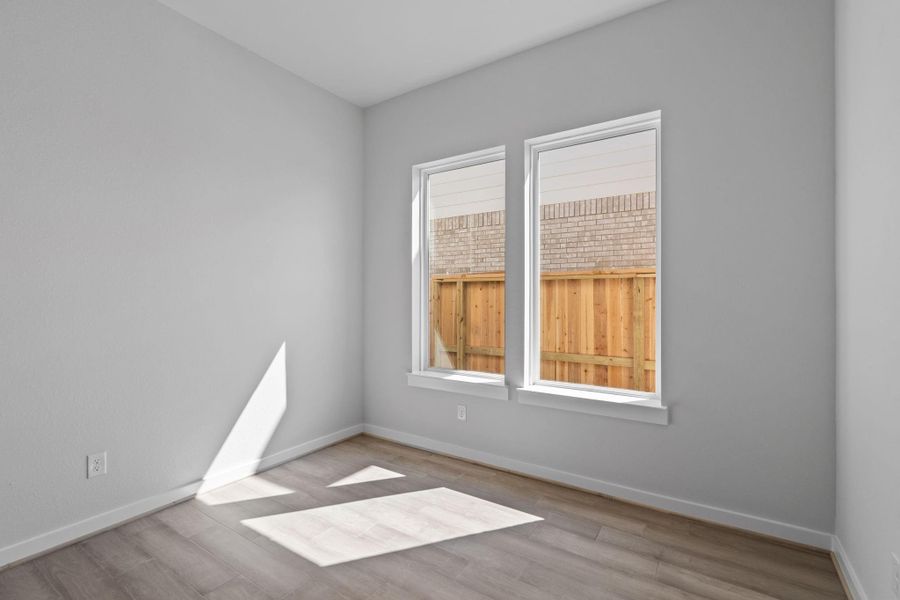 Spacious, unfurnished interior of a new home in Sienna 45', 50', Missouri City (Image 32).