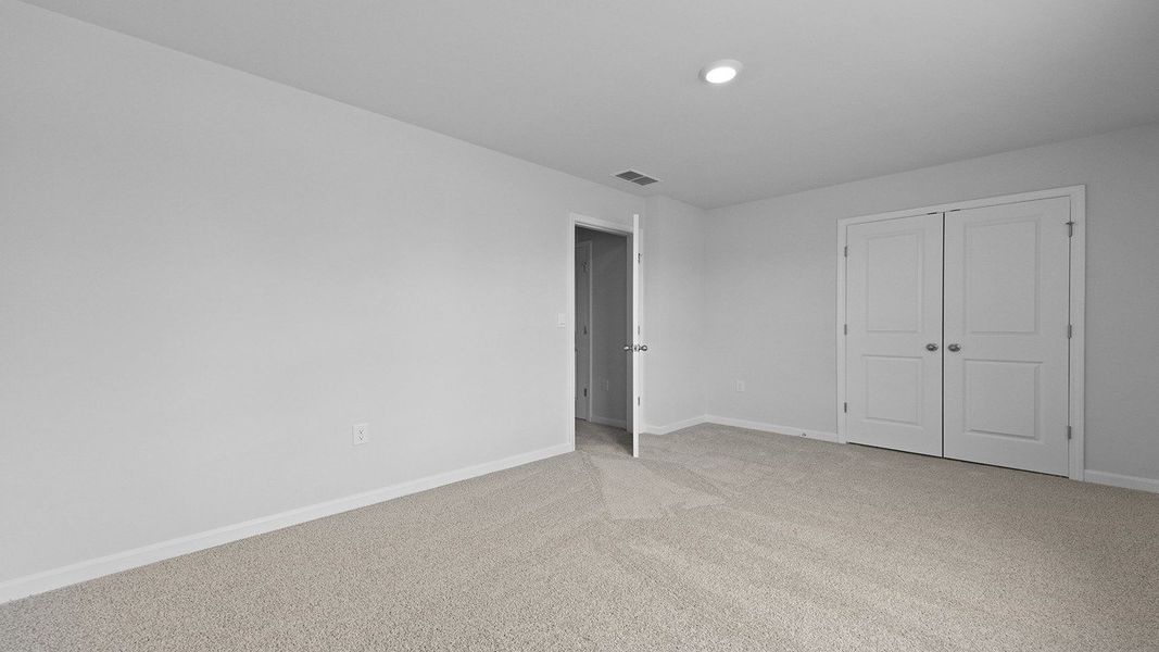 Spacious, unfurnished interior of a new home in Pineview North, Summerville (Image 29).