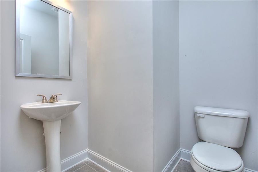 Furnished interior view inside a new home in , Homer (Image 11).