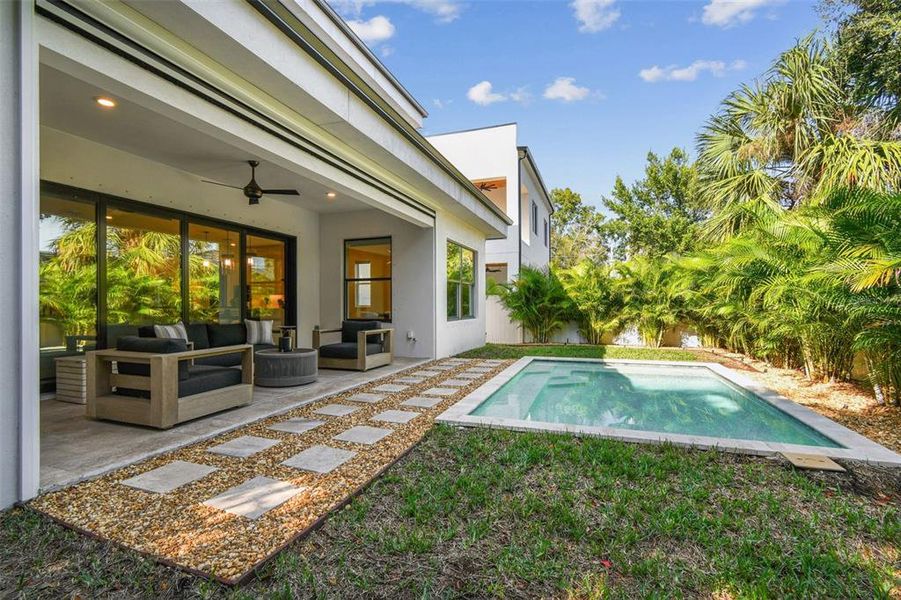 Exterior details and patio area of a home in , Tampa (Image 25).