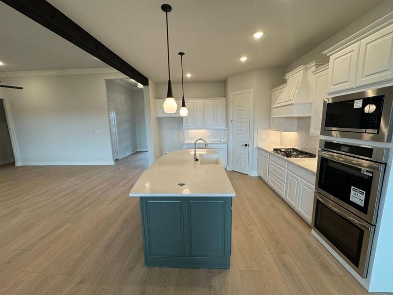 Furnished interior view inside a new home in Creekview Addition, Van Alstyne (Image 5).