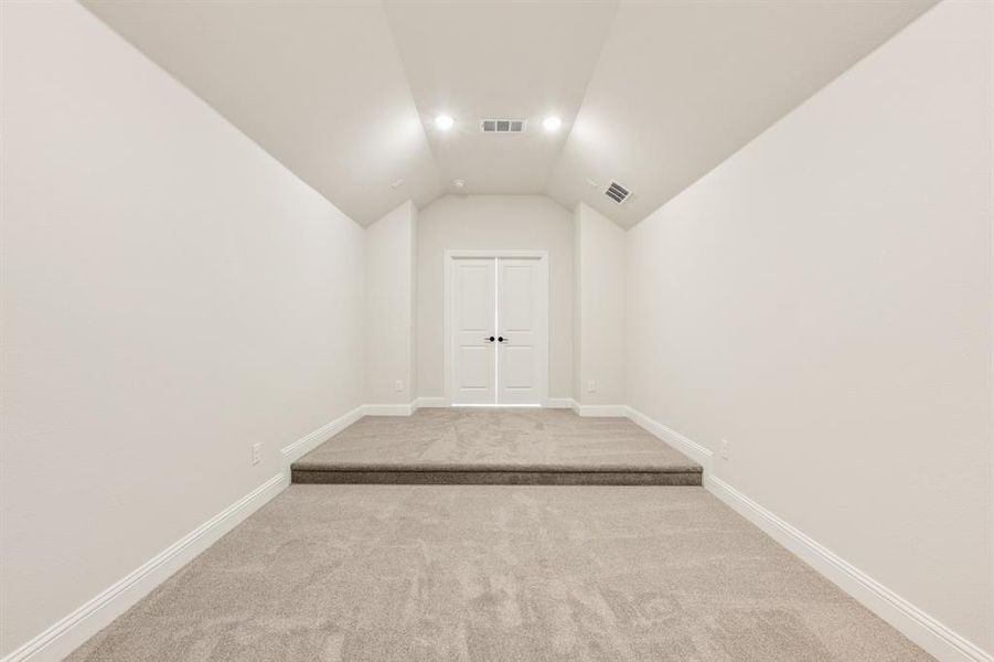 Spacious, unfurnished interior of a new home in Painted Tree, McKinney (Image 25). Spacious, unfurnished interior of a new home in Painted Tree, McKinney (Image 25).
