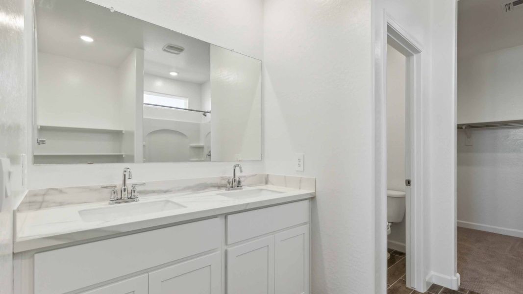 Furnished interior view inside a new home in Quail Ranch, San Tan Valley (Image 12).