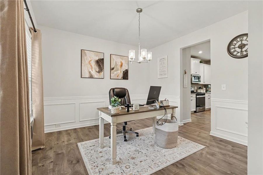 Furnished interior view inside a new home in Old Lost Mountain Estates, Powder Springs (Image 8).