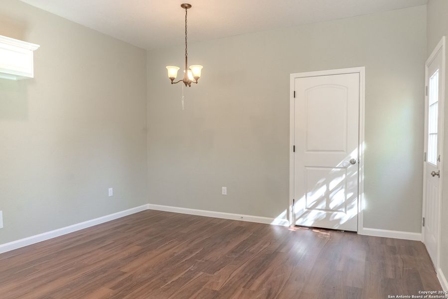 Spacious, unfurnished interior of a new home in , San Antonio (Image 9).