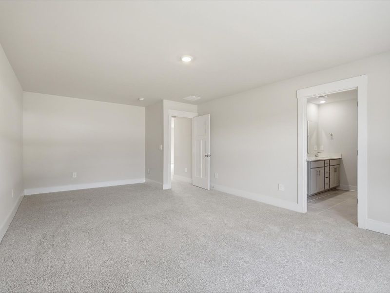 Spacious, unfurnished interior of a new home in Crossing at Abner Creek, Greer (Image 18). Spacious, unfurnished interior of a new home in Crossing at Abner Creek, Greer (Image 18).