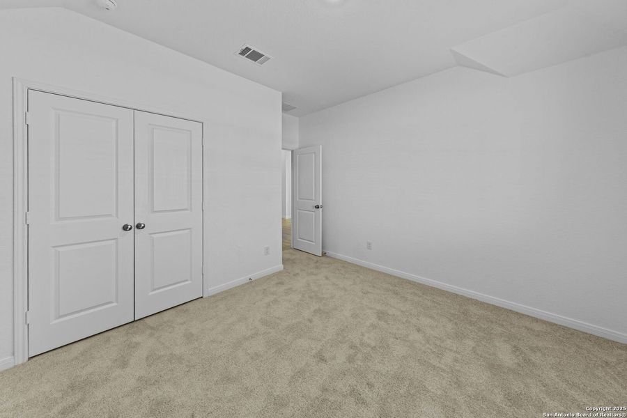 Spacious, unfurnished interior of a new home in Gatehouse: Brookstone II Collection, New Braunfels (Image 12). Spacious, unfurnished interior of a new home in Gatehouse: Brookstone II Collection, New Braunfels (Image 12).