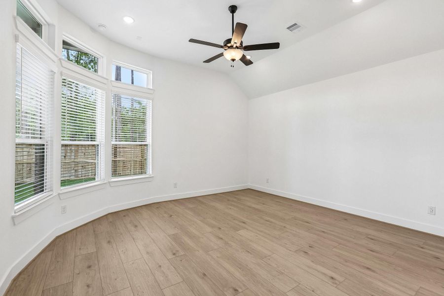 Spacious, unfurnished interior of a new home in The Highlands, Porter (Image 33).