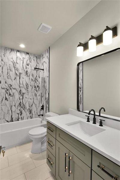Furnished interior view inside a new home in , Atlanta (Image 11).