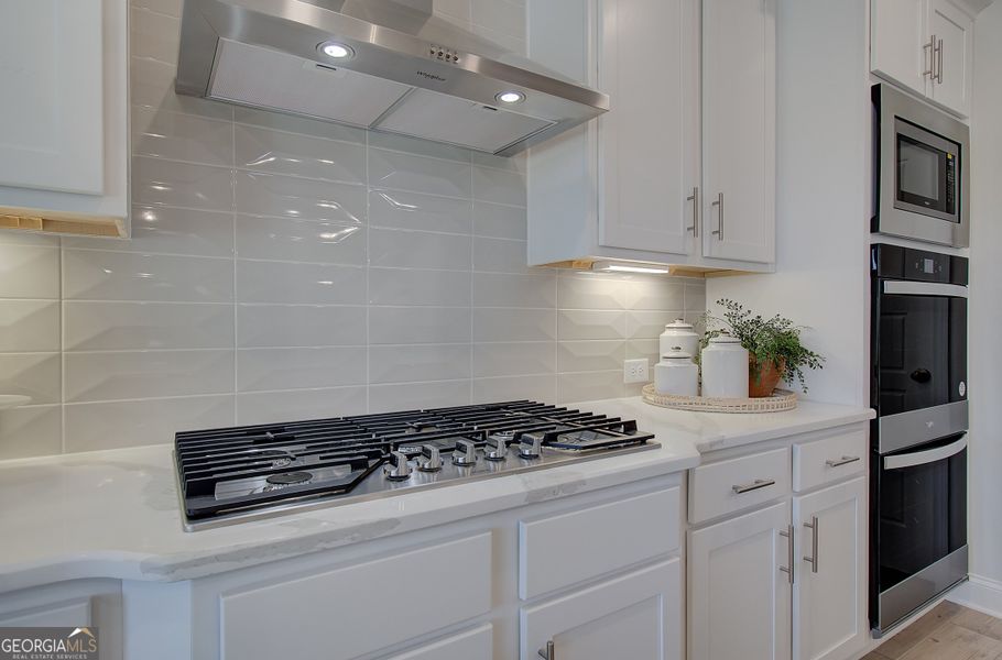 Furnished interior view inside a new home in Mallard’s Landing, Jefferson (Image 40).