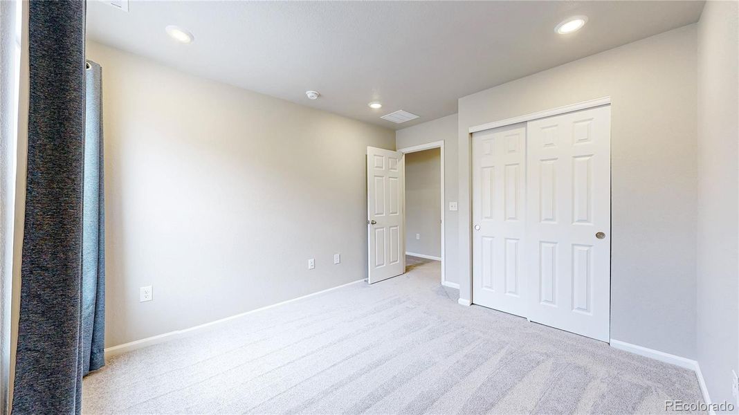 Spacious, unfurnished interior of a new home in , Broomfield (Image 20).