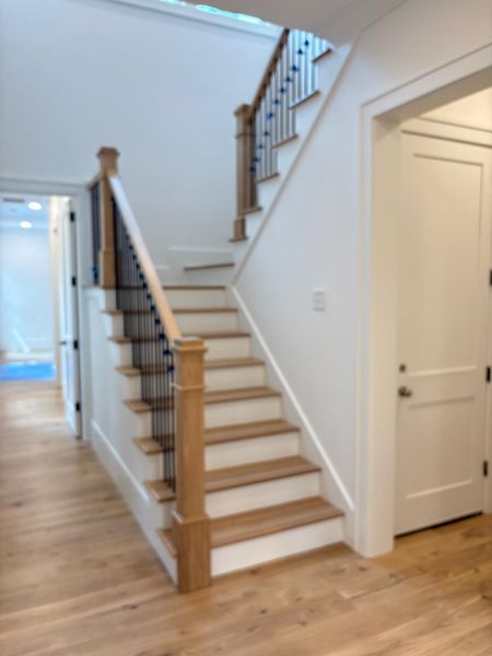 Spacious, unfurnished interior of a new home in , Seabrook Island (Image 37).