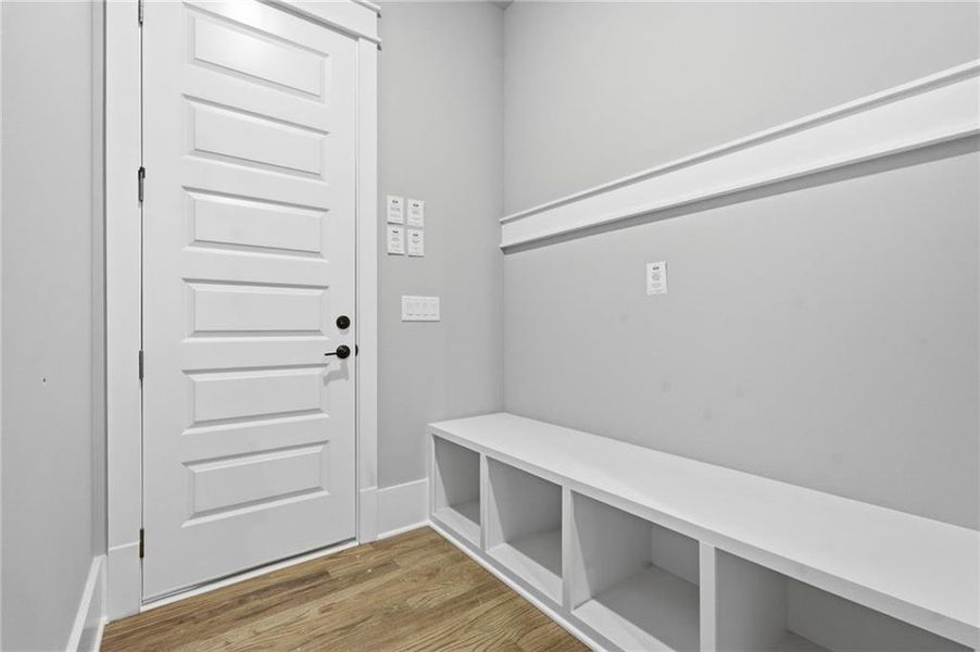 Image 101 of a home in .