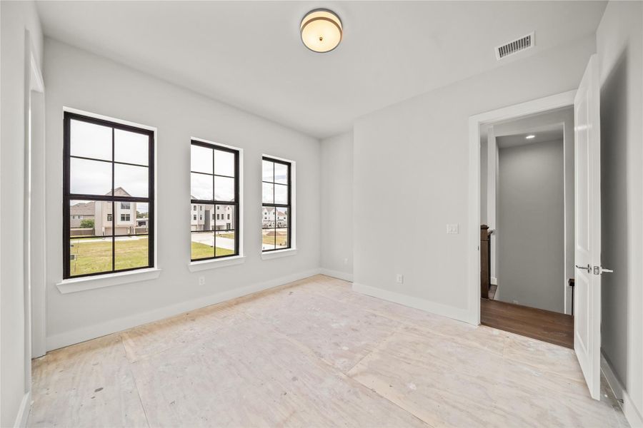 Spacious, unfurnished interior of a new home in Spring Valley Creek, Houston (Image 18). Spacious, unfurnished interior of a new home in Spring Valley Creek, Houston (Image 18).