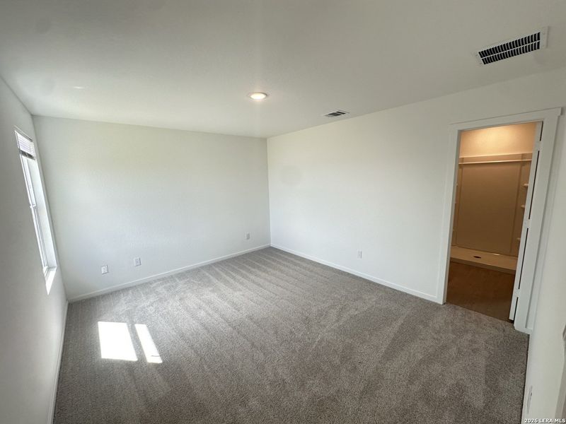 Spacious, unfurnished interior of a new home in Pleasanton Meadows, Pleasanton (Image 4). Spacious, unfurnished interior of a new home in Pleasanton Meadows, Pleasanton (Image 4).