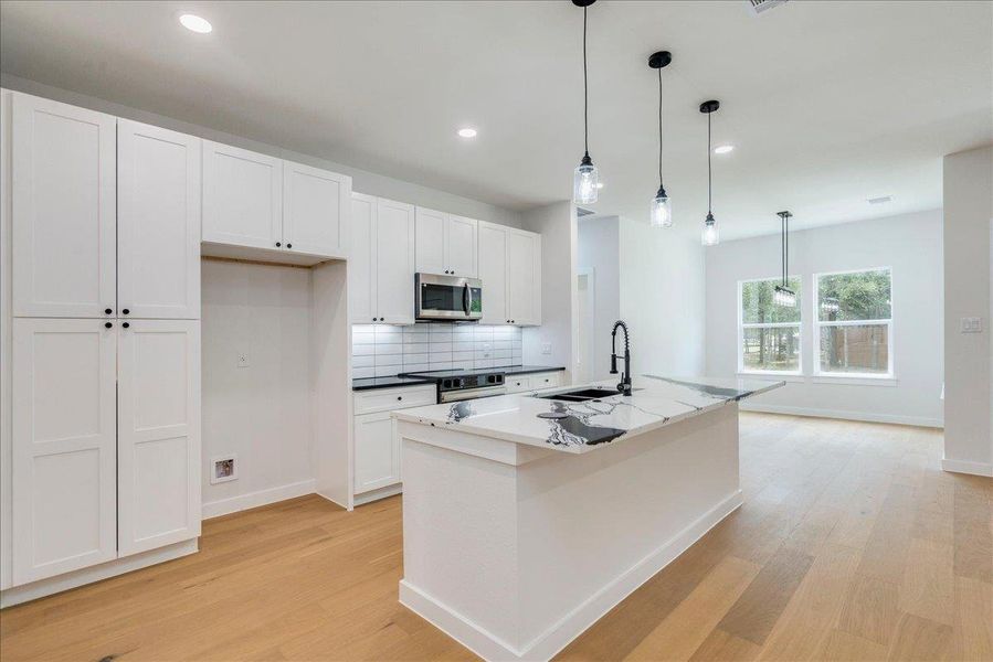 Furnished interior view inside a new home in , Bastrop (Image 13).