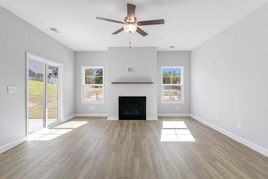 Fireplace with Floating Mantle Option