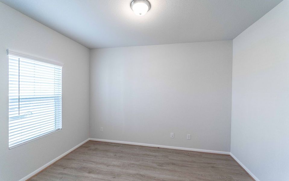 Spacious, unfurnished interior of a new home in Hunters Glen, Jarrell (Image 9).