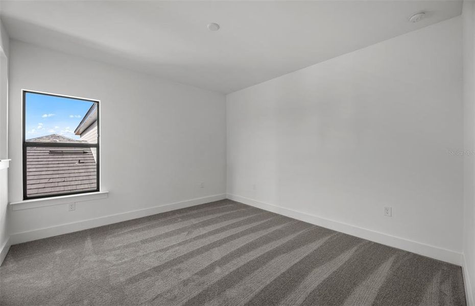 Spacious, unfurnished interior of a new home in , Bradenton (Image 14).