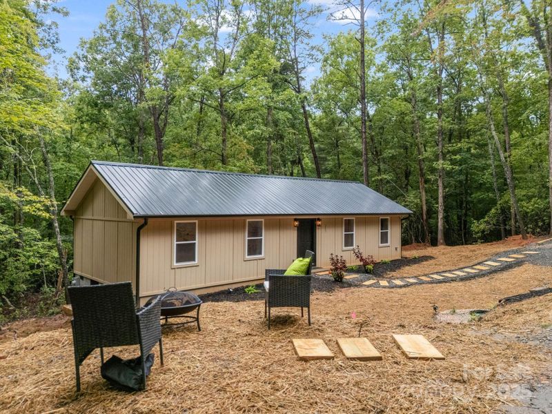 257 Roadrunner Circle Lake Lure NC 28746-7 257 Roadrunner Circle Lake Lure NC 28746-7