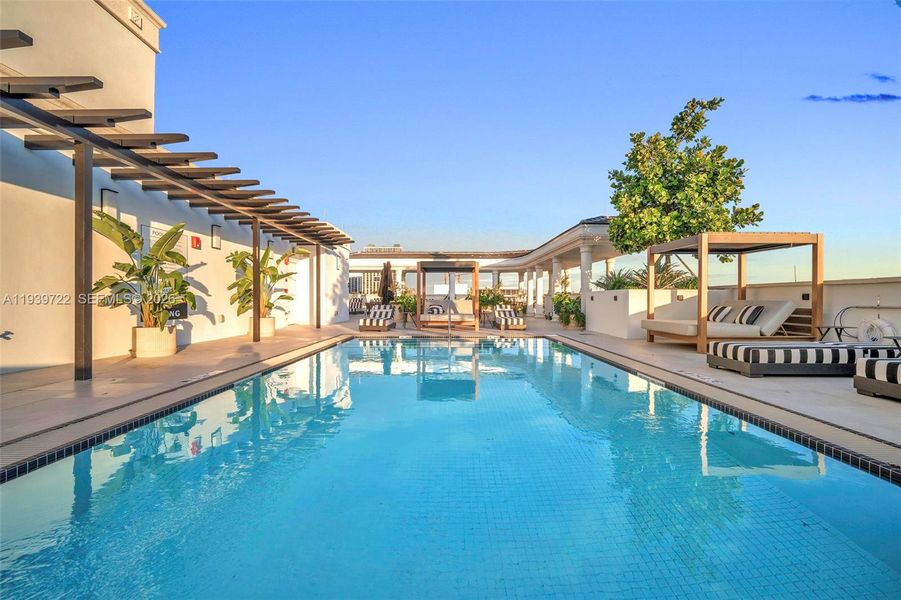 Community amenities in , Coral Gables (Image 30).