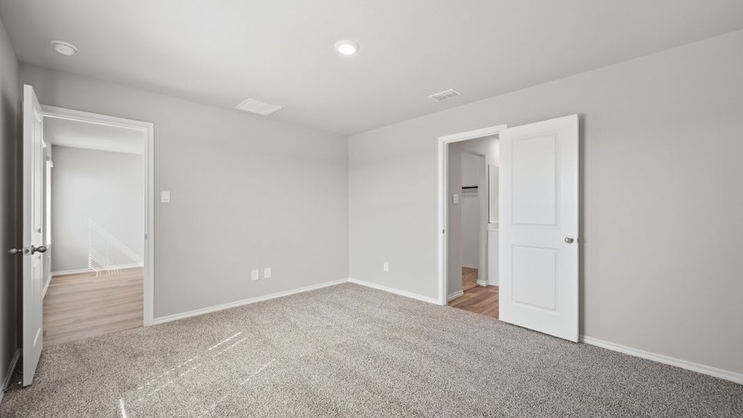 Representative unfurnished interior of a home built from the Caprock by D.R. Horton in Hickory Grove, Krum (Image 29).