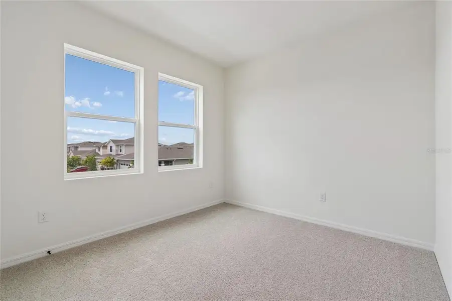 Spacious, unfurnished interior of a new home in Waterset Classic Series, Apollo Beach (Image 21).