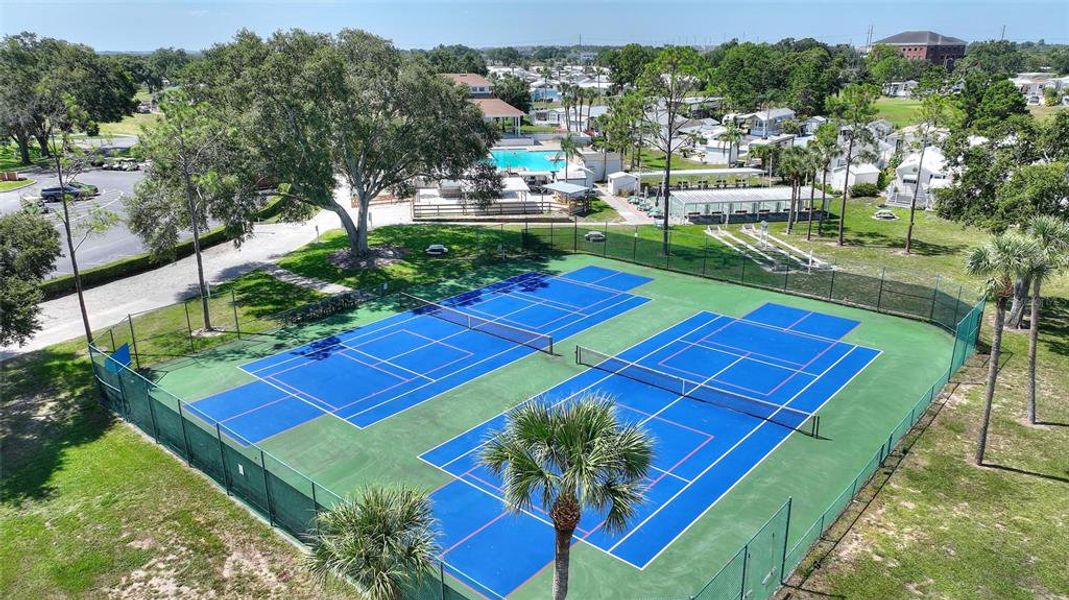 Community amenities in , Davenport (Image 23). Community amenities in , Davenport (Image 23).