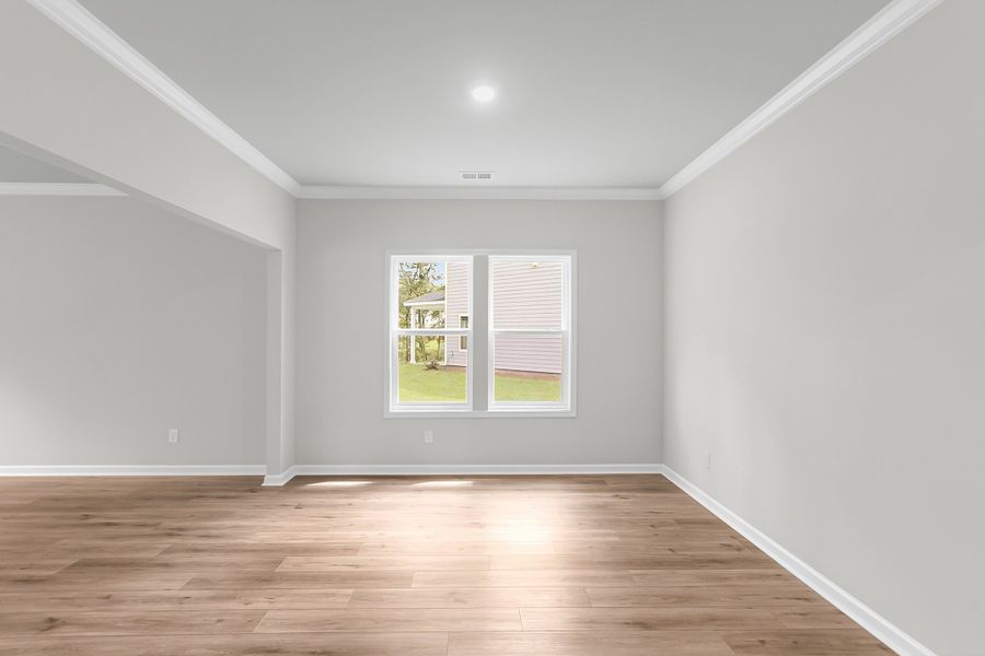 Spacious, unfurnished interior of a new home in Central Creek, Goose Creek (Image 21).