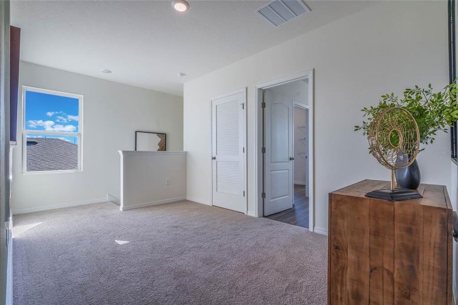 Spacious, unfurnished interior of a new home in , Haines City (Image 17).