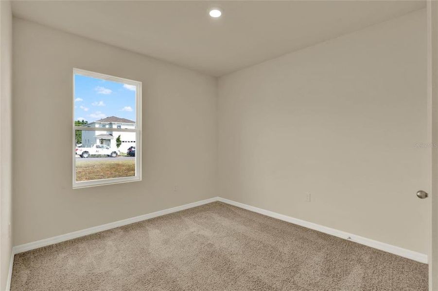 Spacious, unfurnished interior of a new home in Avalon Park Tavares, Tavares (Image 18).
