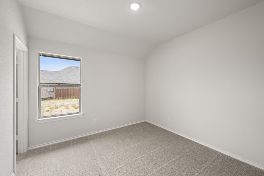 Spacious, unfurnished interior of a new home in Summer Crest, Fort Worth (Image 24). Spacious, unfurnished interior of a new home in Summer Crest, Fort Worth (Image 24).