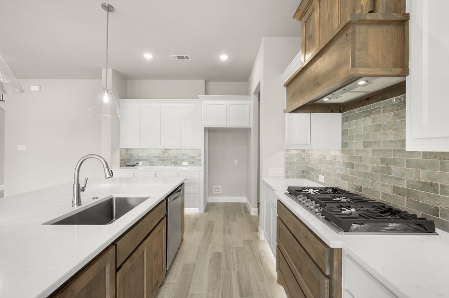 127 Oak Meadow Lane, Weathrford TX - Kitchen