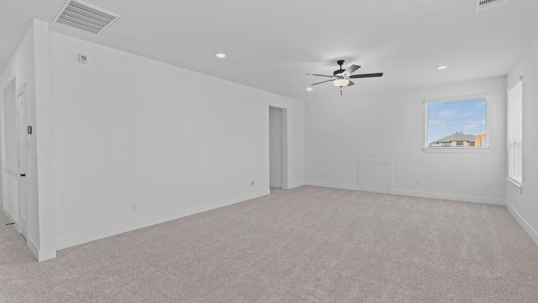 Spacious, unfurnished interior of a new home in Attwater 55s, Waller (Image 22).
