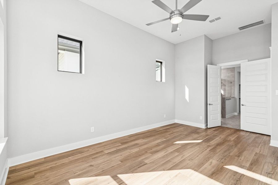 Spacious, unfurnished interior of a new home in ARTAVIA 50' Homesites, Conroe (Image 21).