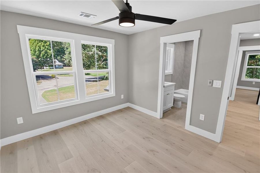 Spacious, unfurnished interior of a new home in , Stone Mountain (Image 164). Spacious, unfurnished interior of a new home in , Stone Mountain (Image 164).
