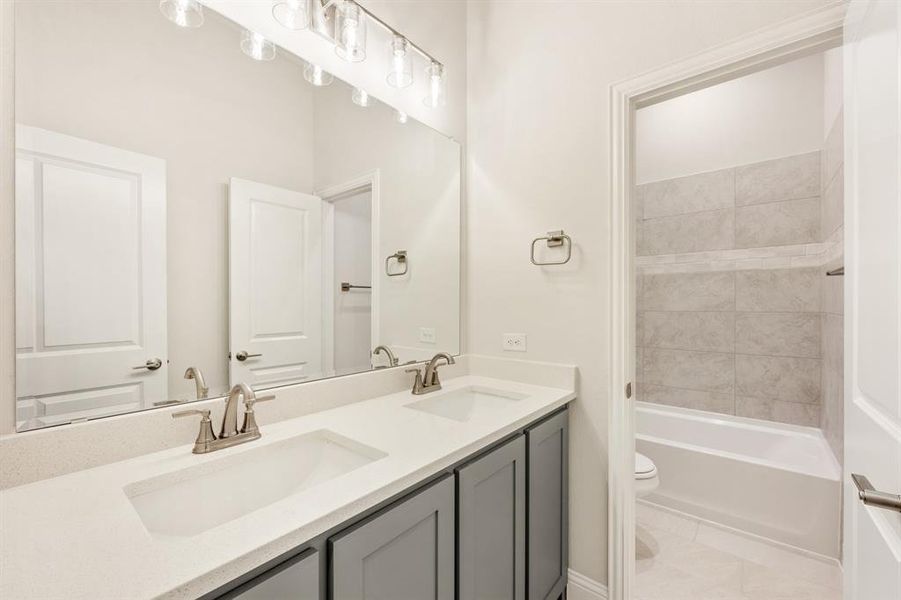 Furnished interior view inside a new home in Sunset Ridge, Alvarado (Image 10).