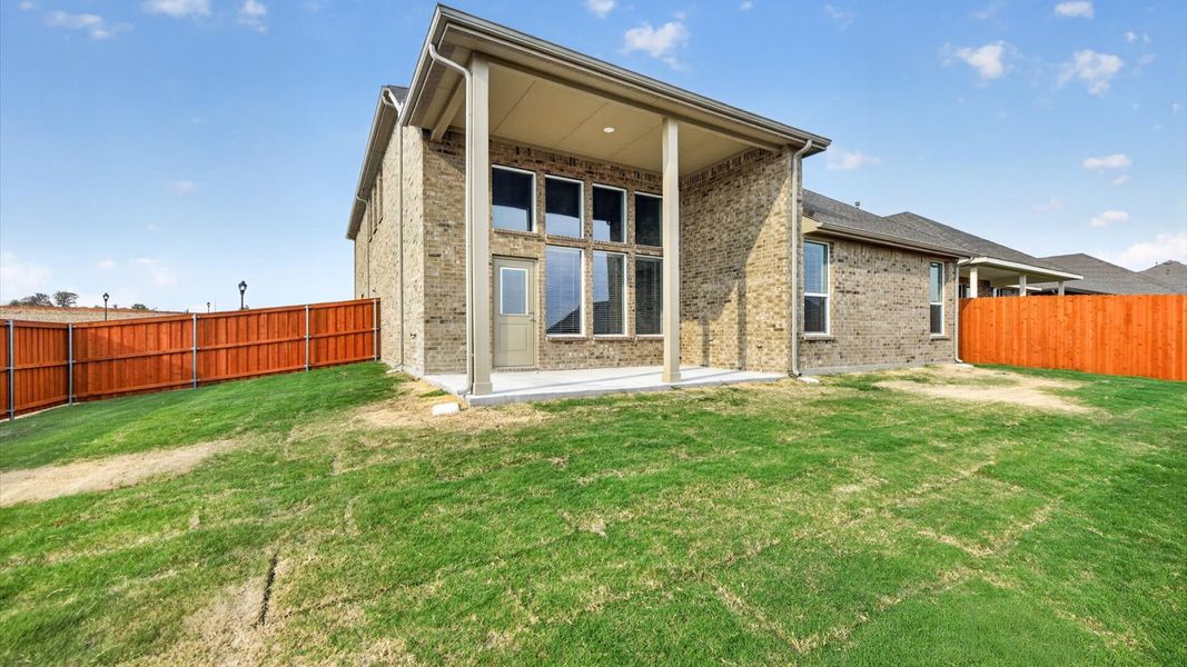 Representative exterior details of a home built from the Juniper by D.R. Horton in Morningstar, Aledo (Image 4). Representative exterior details of a home built from the Juniper by D.R. Horton in Morningstar, Aledo (Image 4).