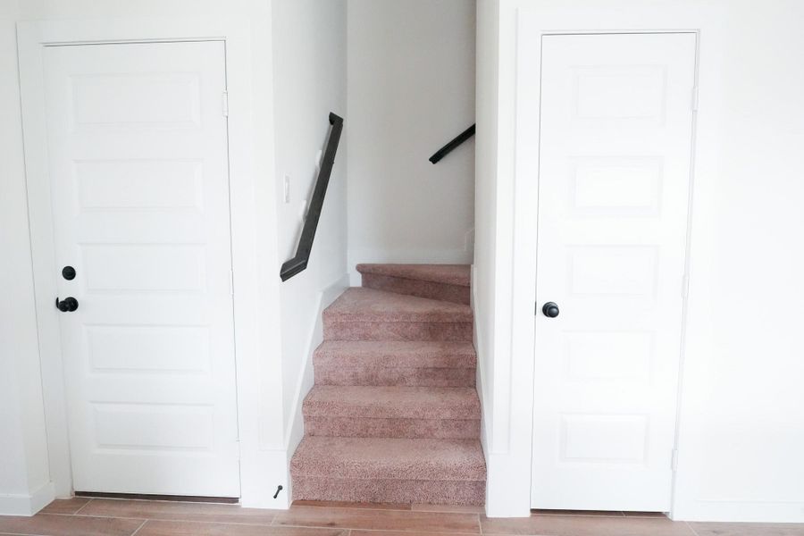 Spacious, unfurnished interior of a new home in Foxtail Palms, Manvel (Image 37).