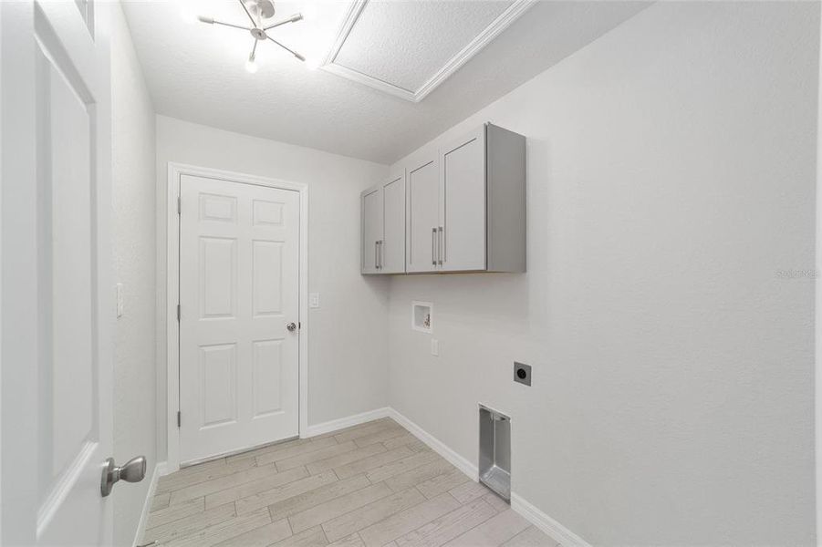 Spacious, unfurnished interior of a new home in , Ocala (Image 46).