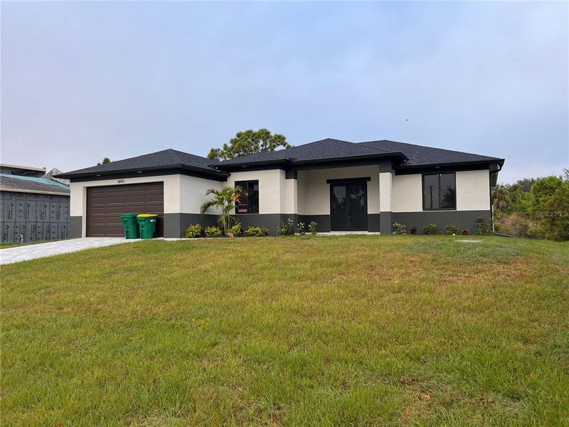 Exterior details and patio area of a home in , Port Charlotte (Image 16). Exterior details and patio area of a home in , Port Charlotte (Image 16).