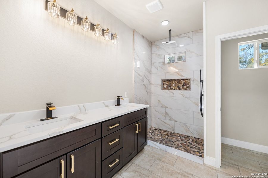 Furnished interior view inside a new home in , Elmendorf (Image 6).