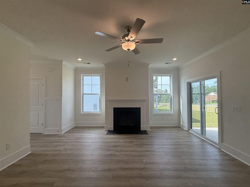 Spacious, unfurnished interior of a new home in Cottages at Roofs Pond, West Columbia (Image 15).